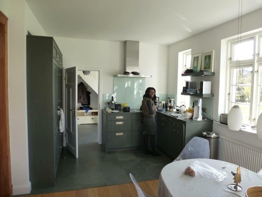 Traumhaftes Luxus-Ferienhaus Warnkenhagen  Екстериор снимка