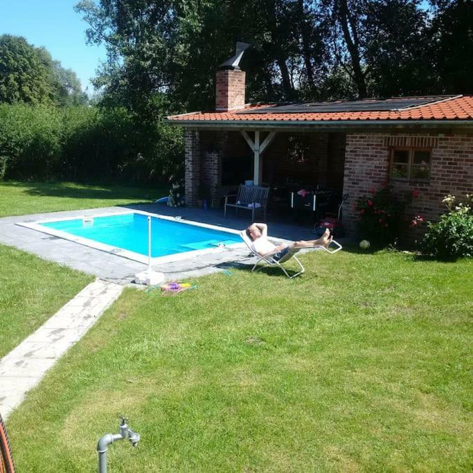 Traumhaftes Luxus-Ferienhaus Warnkenhagen  Екстериор снимка
