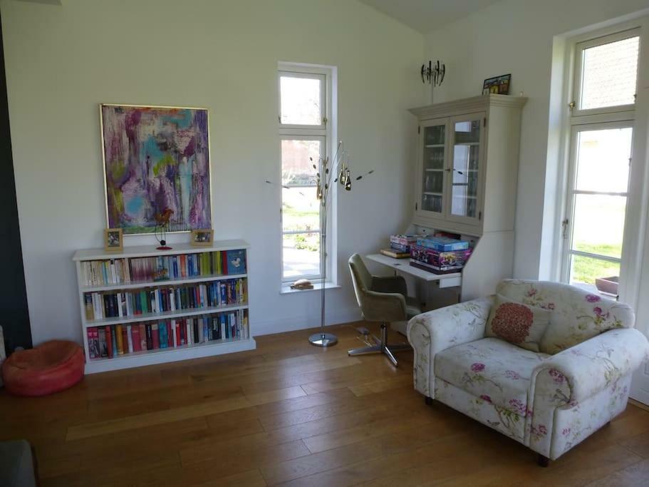 Traumhaftes Luxus-Ferienhaus Warnkenhagen  Екстериор снимка