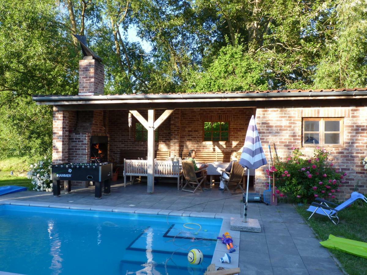 Traumhaftes Luxus-Ferienhaus Warnkenhagen  Екстериор снимка